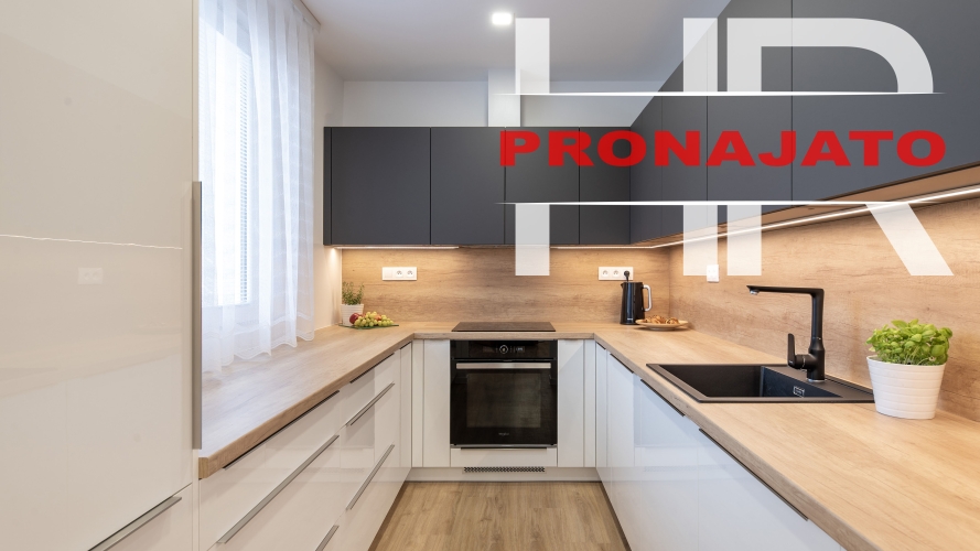 Pronájem stylového bytu 3+1, Olomouc, ulice Kmochova